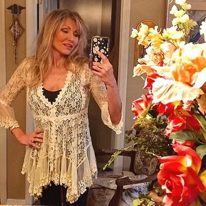 Gorgeous lace Crystal button velvet tie tunic over top small